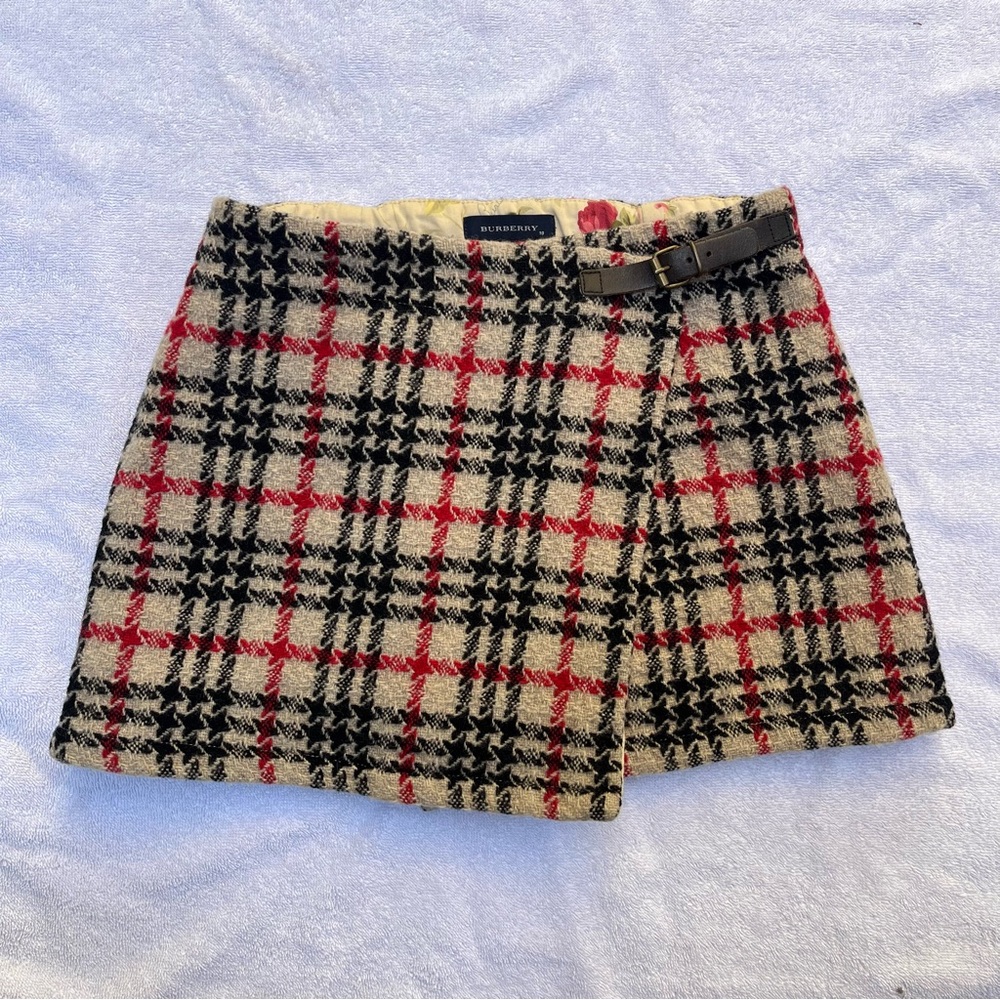 Burberry Girls size 10 Plaid Skirt - Black and Red, reversible, Wool Blend